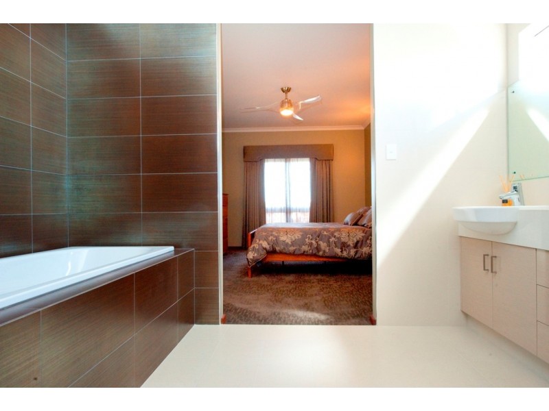 95 Tuart Street, South Bunbury WA 6230