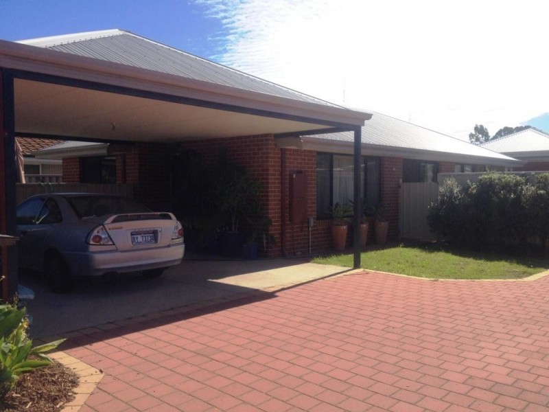 1/12 Nuytsia Avenue, Carey Park WA 6230