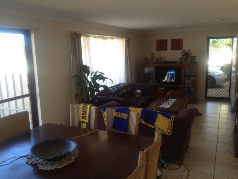 1/12 Nuytsia Avenue, Carey Park WA 6230