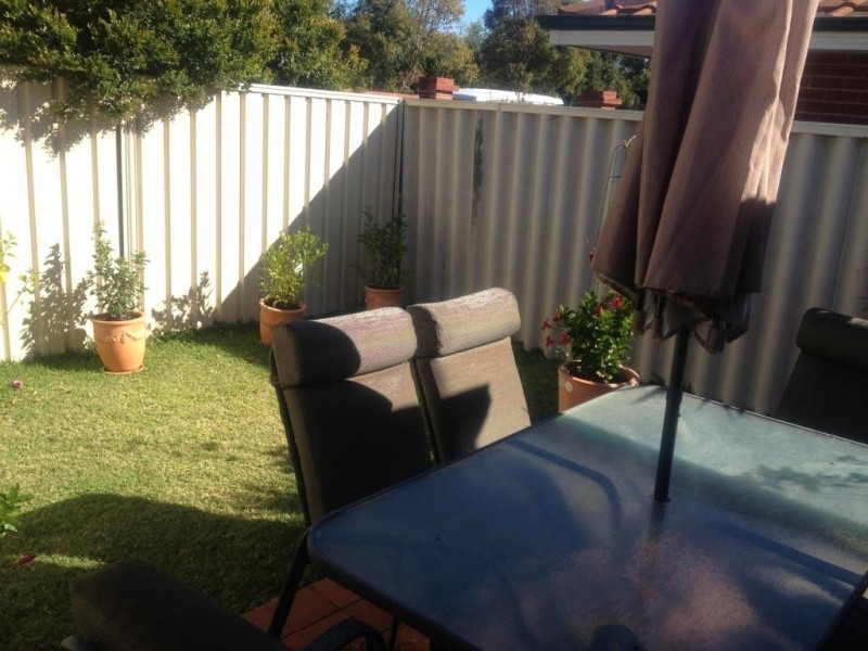 1/12 Nuytsia Avenue, Carey Park WA 6230