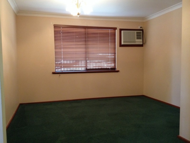 15 Crampton Avenue, Eaton WA 6232