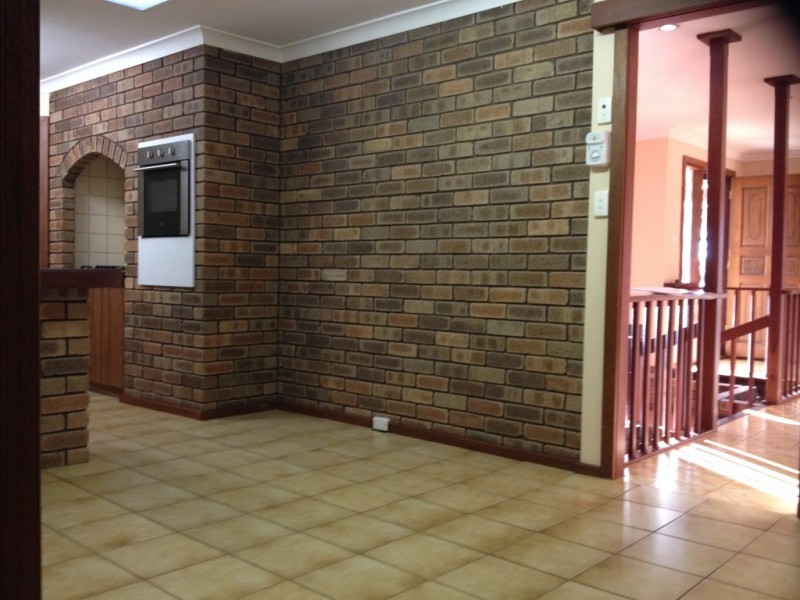 15 Crampton Avenue, Eaton WA 6232