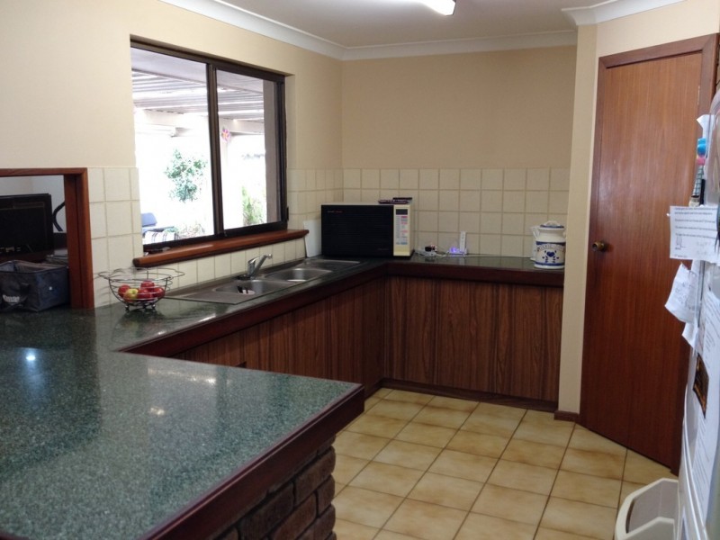 15 Crampton Avenue, Eaton WA 6232