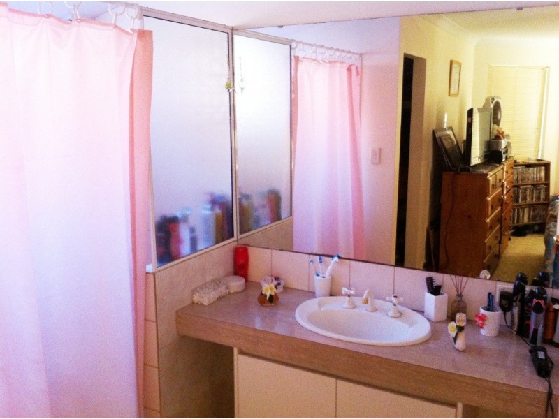 35 Hamilton Road, Eaton WA 6232