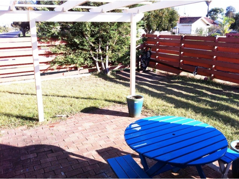 4/1 King Road, East Bunbury WA 6230