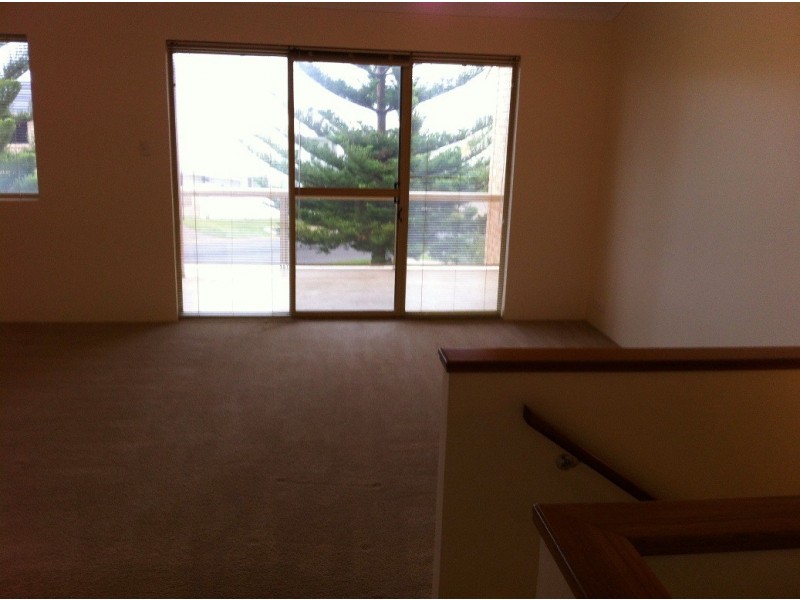 11/25 Upper Esplanade, Bunbury WA 6230