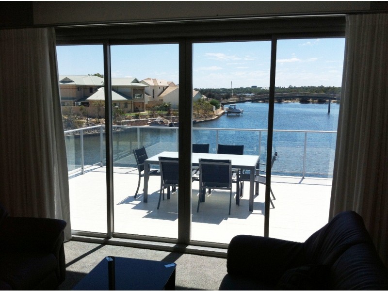 7b Basilica Place, Pelican Point WA 6230