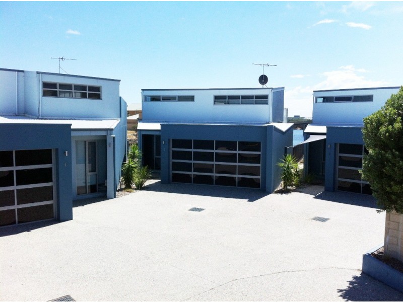 7b Basilica Place, Pelican Point WA 6230