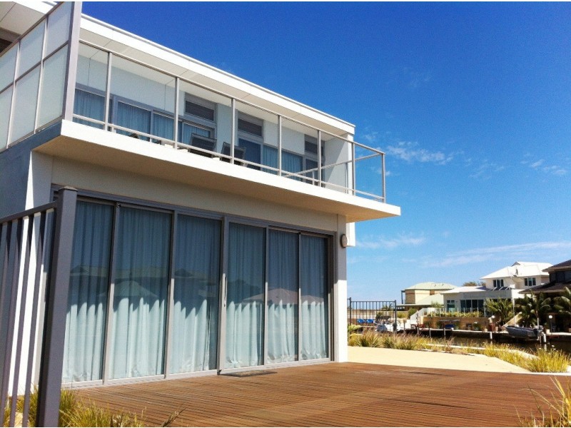 7b Basilica Place, Pelican Point WA 6230