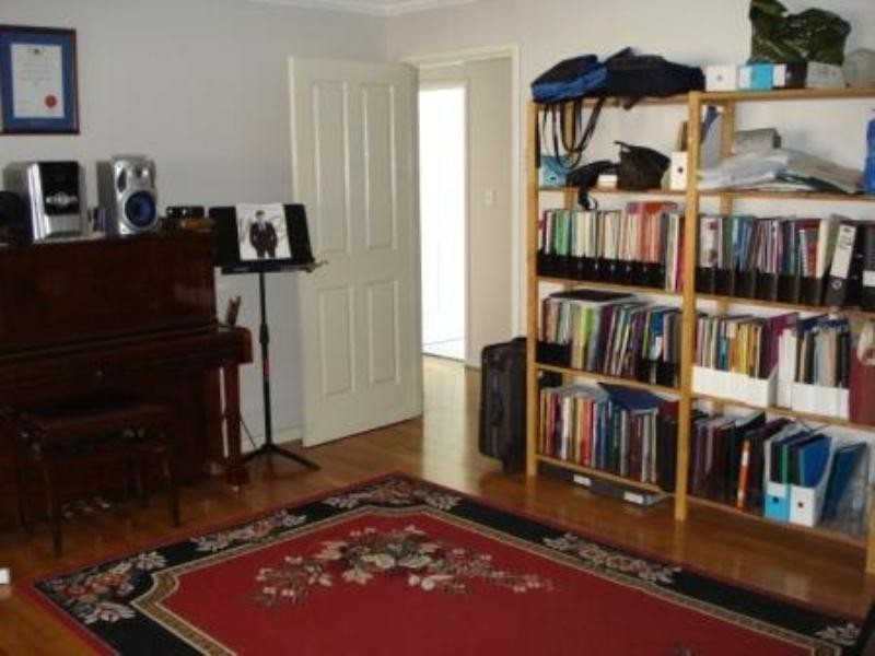 10 Buckton Place, Australind WA 6233