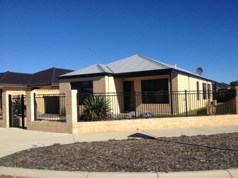 9 Bombay Terrace, Dalyellup WA 6230