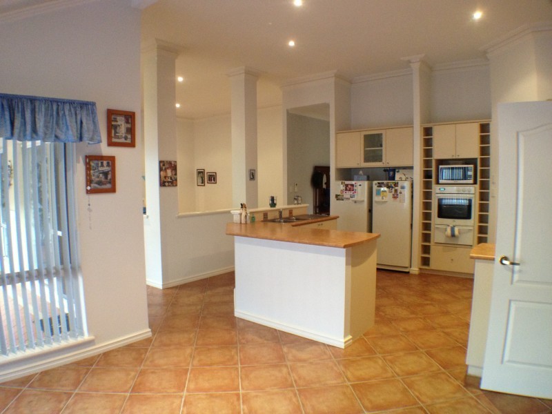 7 Aurora Street, Dalyellup WA 6230