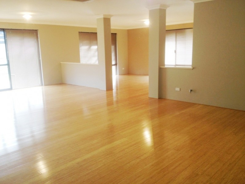 18 Blaxland Road, Dalyellup WA 6230