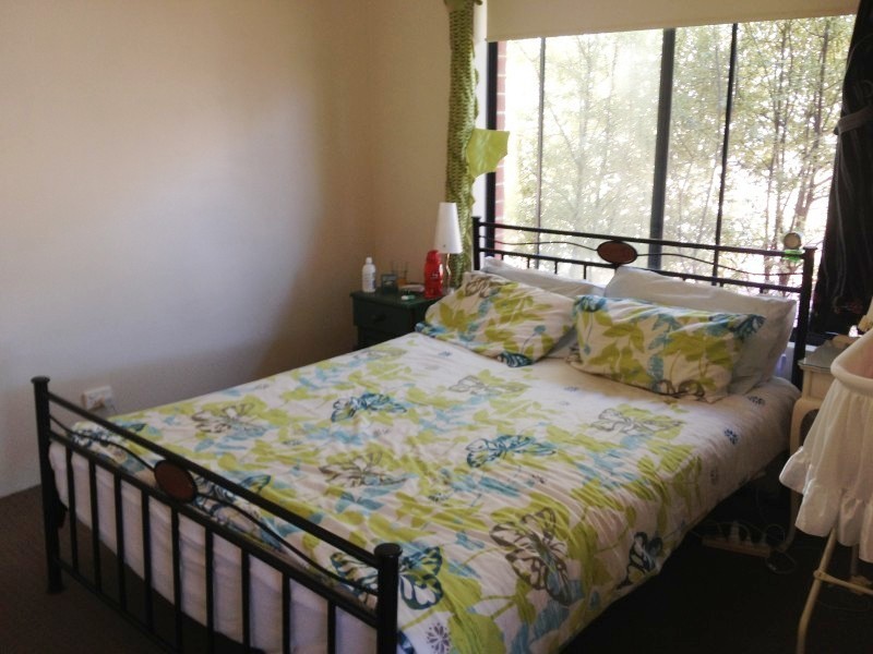 4/12 Nuytsia Avenue, Carey Park WA 6230