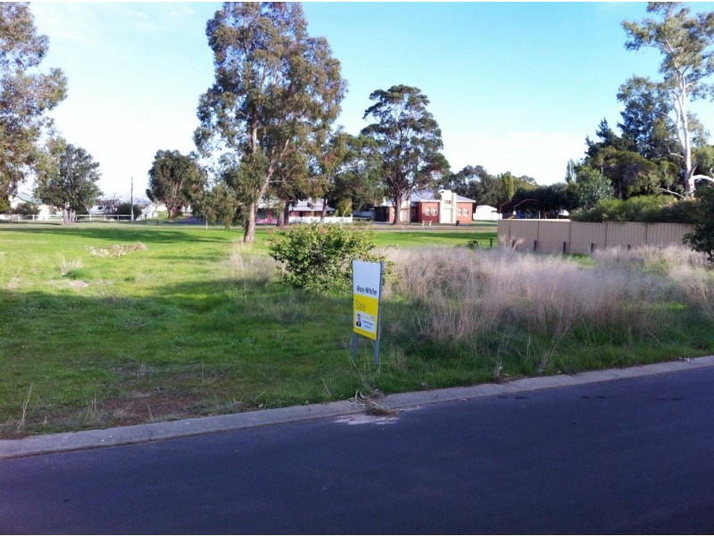 11 McDowell Street, Yarloop WA 6218