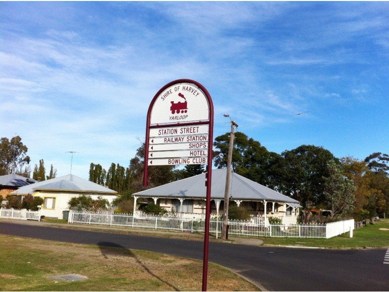 11 McDowell Street, Yarloop WA 6218