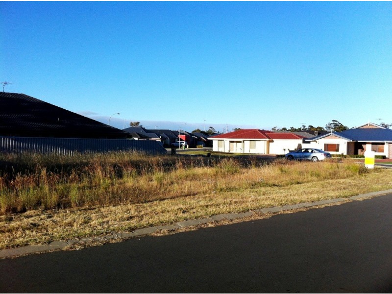 1 Kowari Way, Australind WA 6233