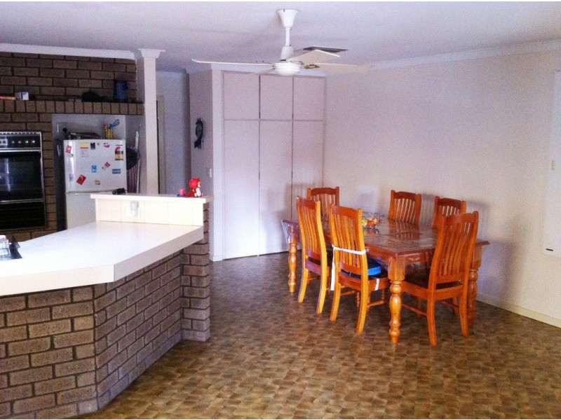 24 Chapple Drive, Australind WA 6233