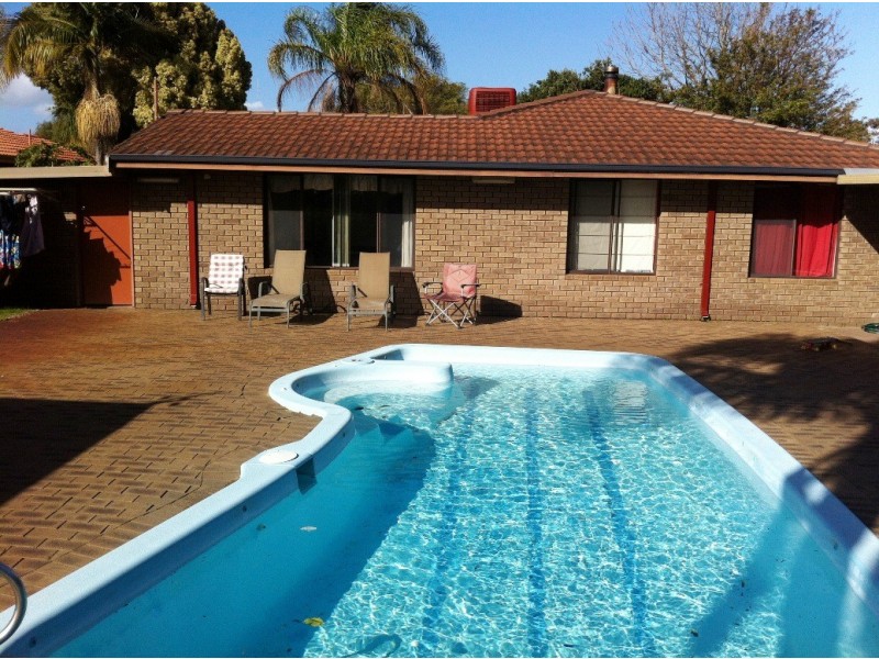 24 Chapple Drive, Australind WA 6233