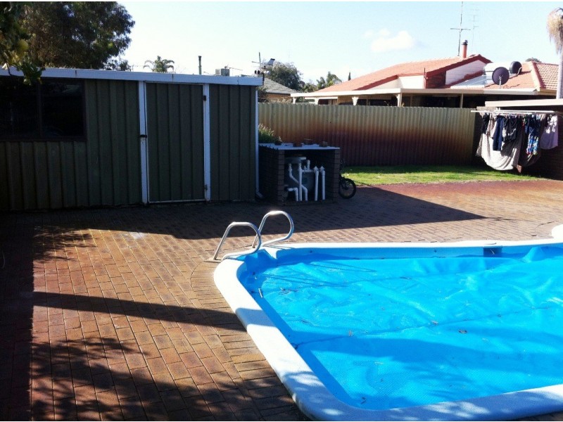 24 Chapple Drive, Australind WA 6233