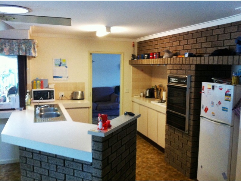 24 Chapple Drive, Australind WA 6233