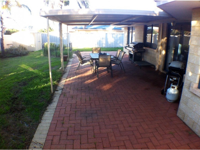 6 Floyd Cross, Usher WA 6230