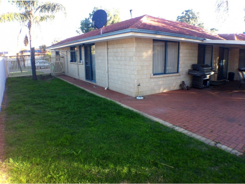 6 Floyd Cross, Usher WA 6230