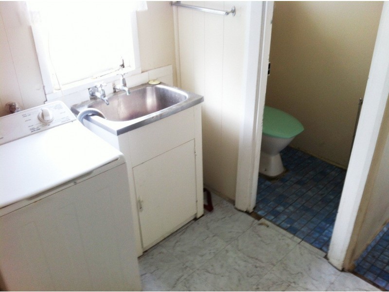 12 Bandak Road, Carey Park WA 6230