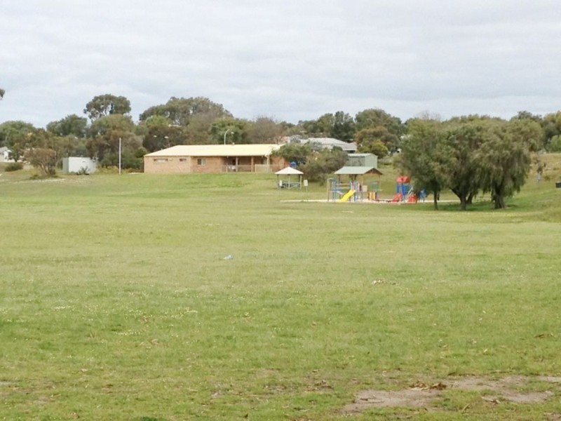 38 Binningup Road, Binningup WA 6233