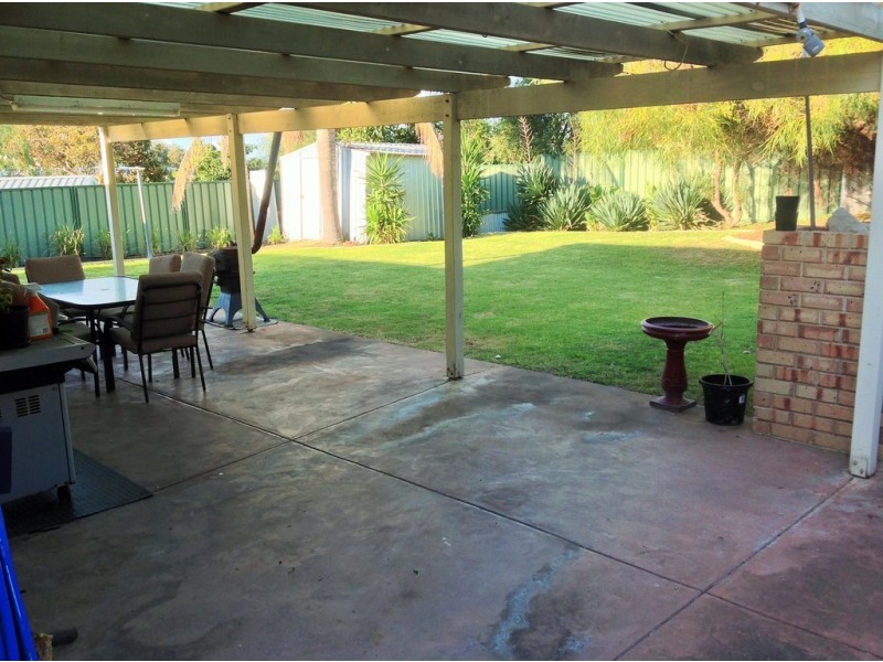 5 Blue Manna Place, Australind WA 6233