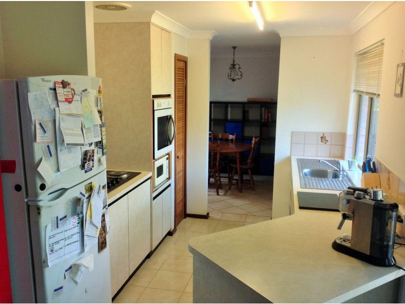 5 Blue Manna Place, Australind WA 6233