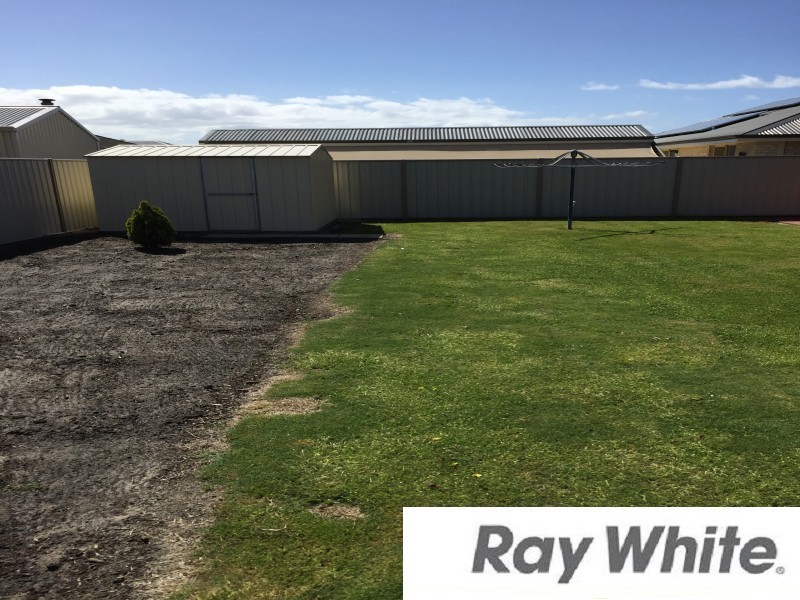 3 Golden Beryl Avenue, Australind WA 6233