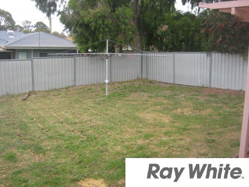 11 Island Queen Street, Withers WA 6230