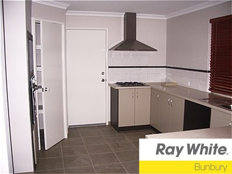 28 Sherwood Road, Australind WA 6233