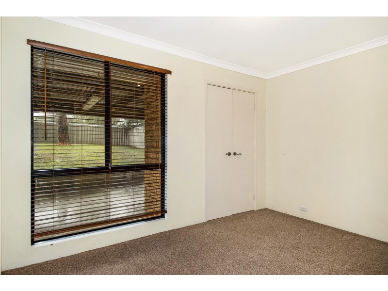 15 Whatman Way, Withers WA 6230