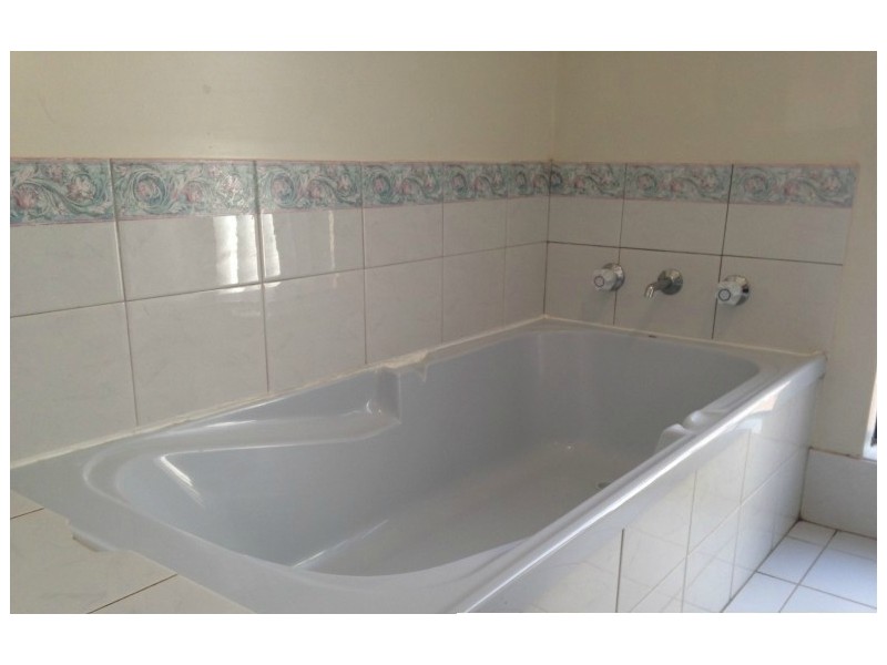 4 Aralia Place, Eaton WA 6232