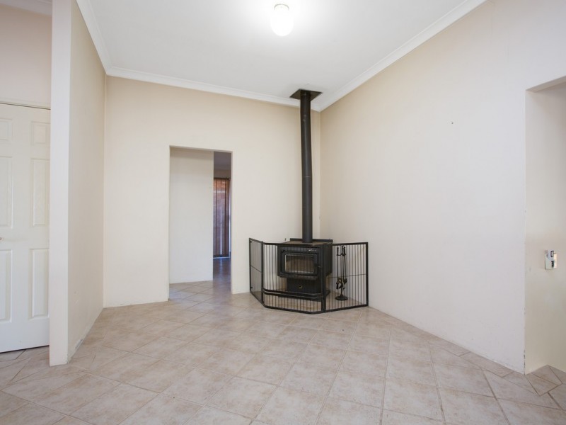 18 Carr Place, Usher WA 6230