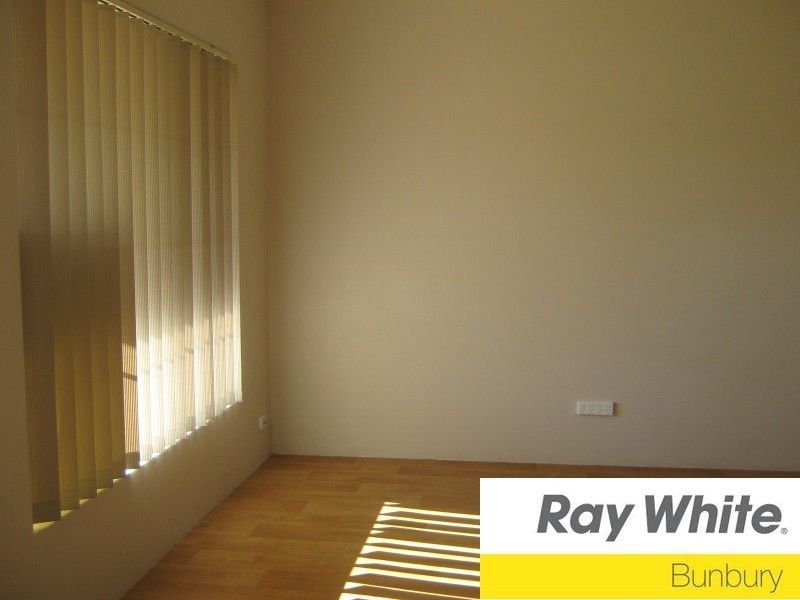 19 Garnet Way, Dalyellup WA 6230