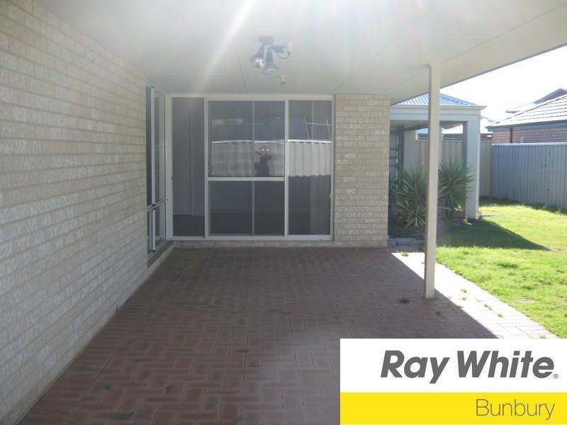 19 Garnet Way, Dalyellup WA 6230