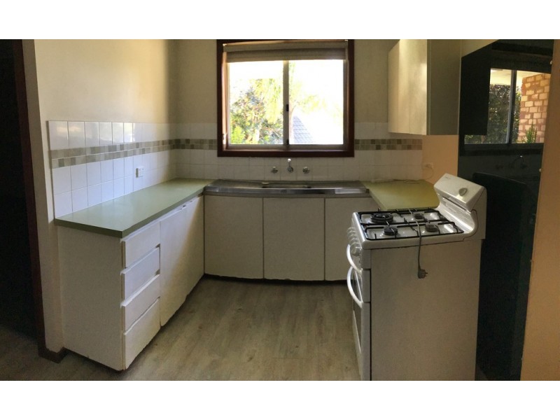 10 Mawson Place, Withers WA 6230