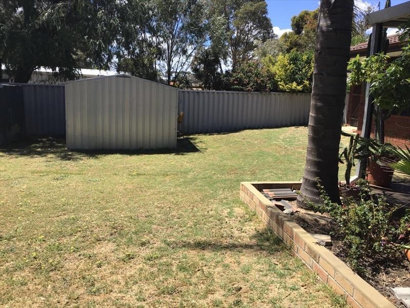 8 Plowers Place, Withers WA 6230