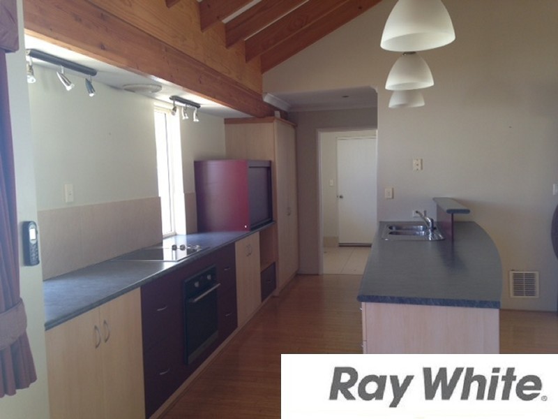 15 Hutt Drive, Dalyellup WA 6230