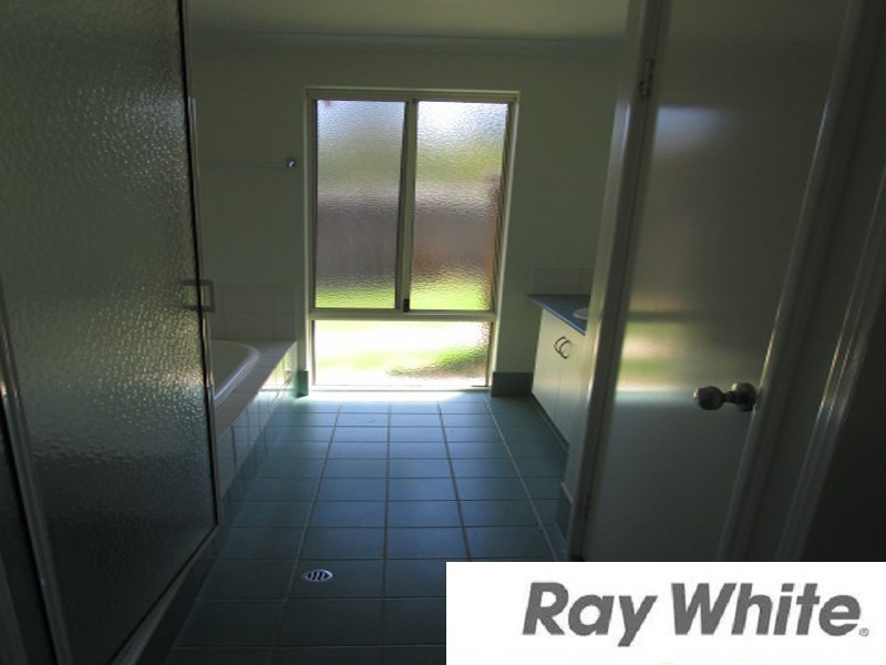 15 Hutt Drive, Dalyellup WA 6230