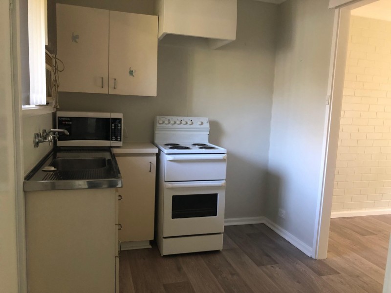 16D Stallard Place, Withers WA 6230