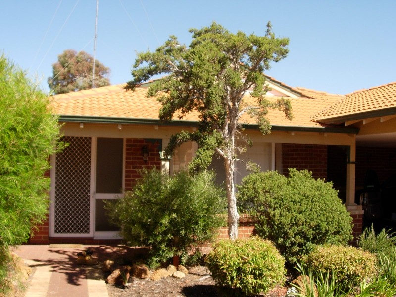 2/9 Usher Place, Australind WA 6233