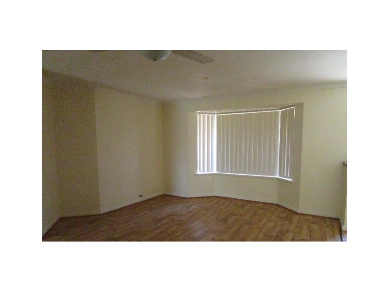 2/9 Usher Place, Australind WA 6233