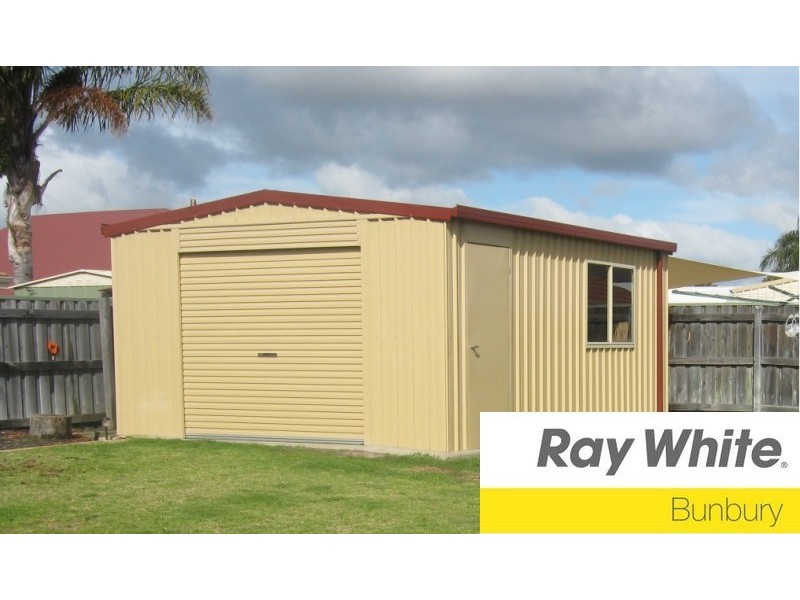 42 Macquarie Drive, Australind WA 6233