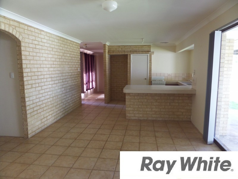 121 Lucy Victoria Avenue, Australind WA 6233