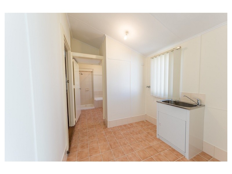 11 Tipping Street, Carey Park WA 6230