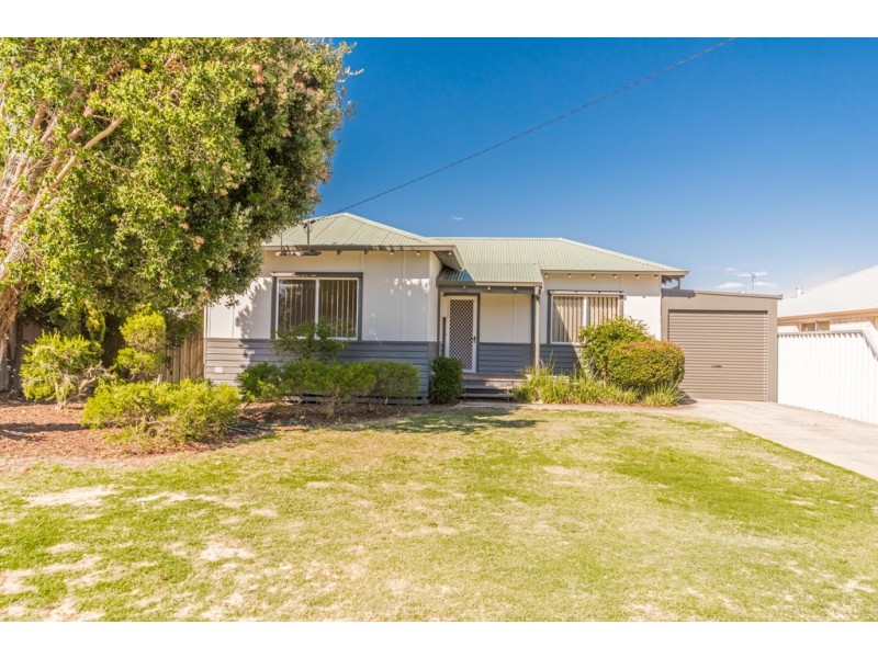 11 Tipping Street, Carey Park WA 6230